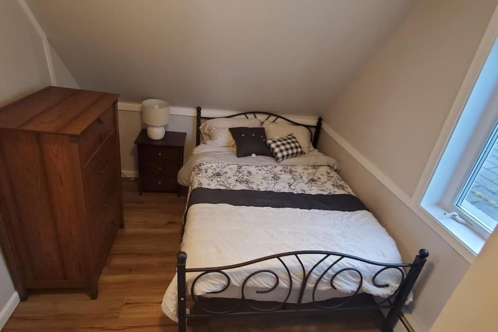 Luxury Dt Cottage - Free Parking - Self Check-In アンカレッジ エクステリア 写真